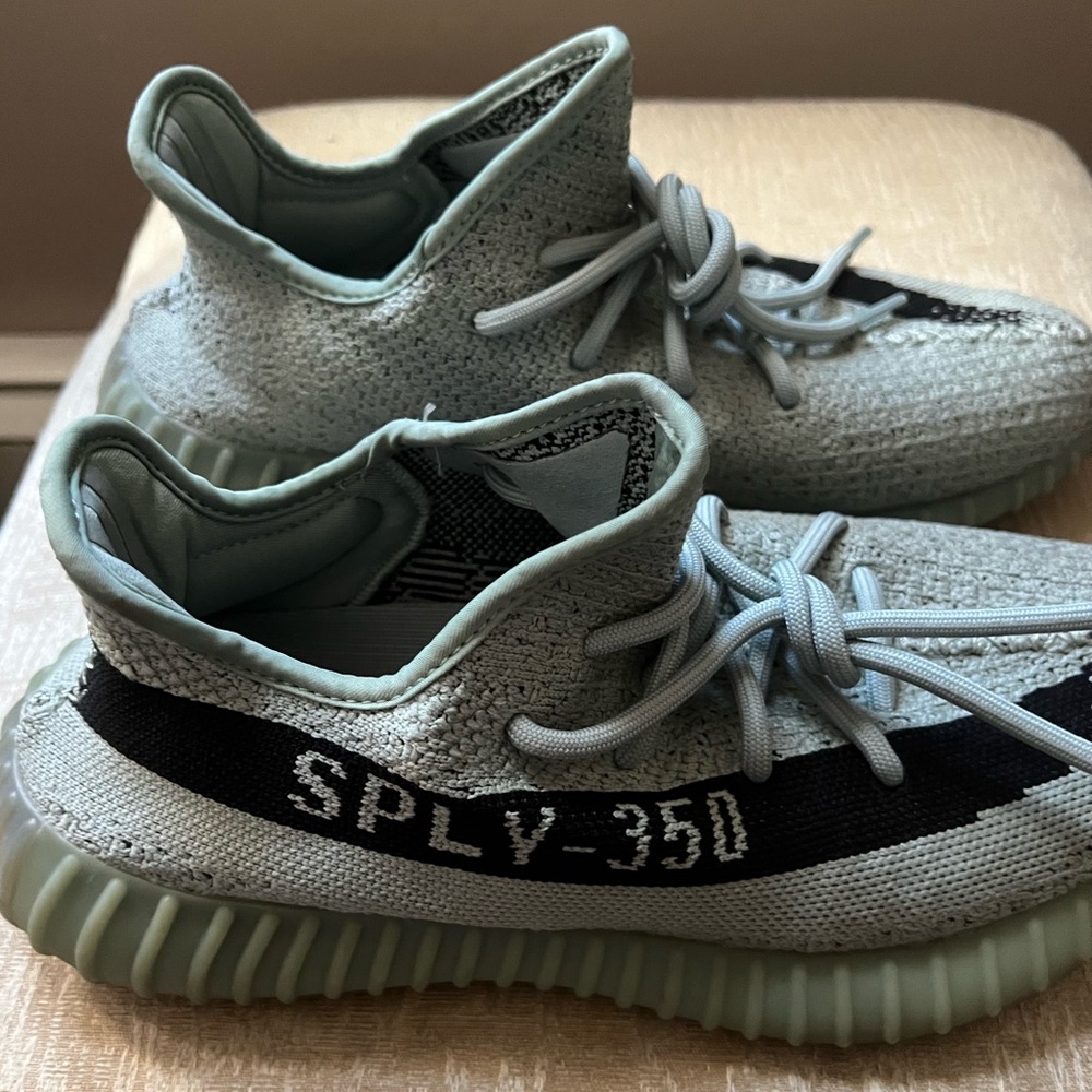 YEEZY